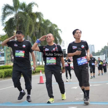 Runner Photo 3718751