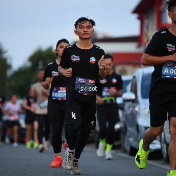 Runner Photo 3718770