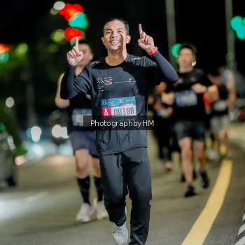Runner Photo 3718772