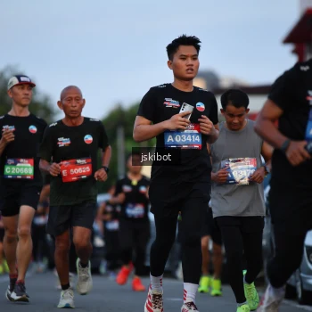 Runner Photo 3718790