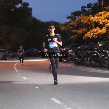 Runner Photo 3718792