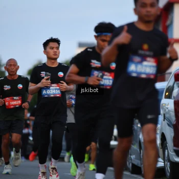 Runner Photo 3718846