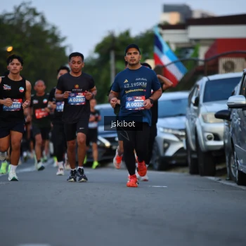 Runner Photo 3718882