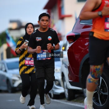 Runner Photo 3718913