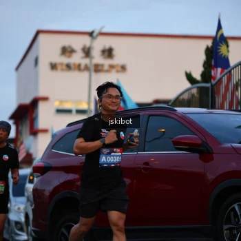 Runner Photo 3718981
