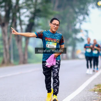 Runner Photo 3718995
