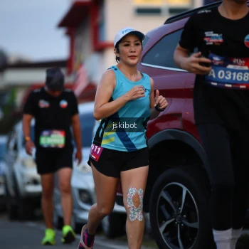 Runner Photo 3719000