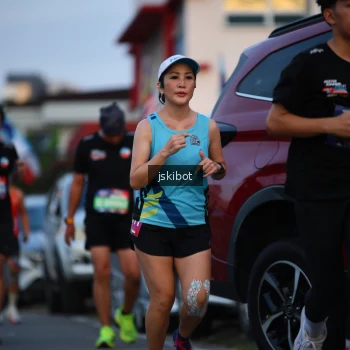 Runner Photo 3719002