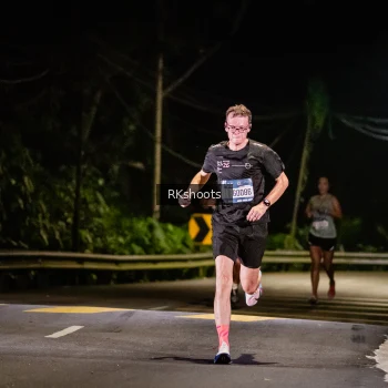 Runner Photo 3719024
