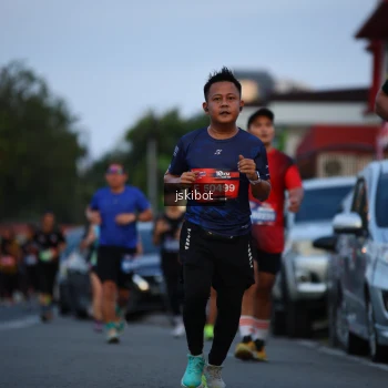 Runner Photo 3719058