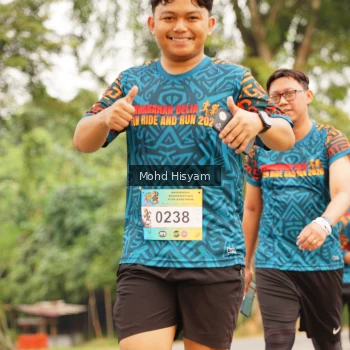 Runner Photo 3719059