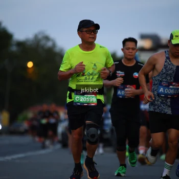 Runner Photo 3719068