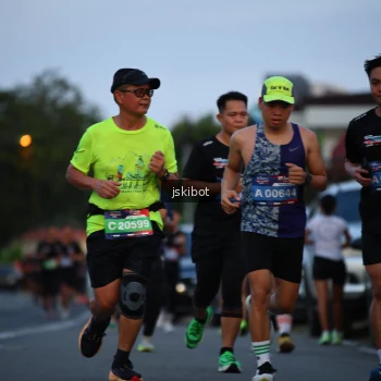 Runner Photo 3719083