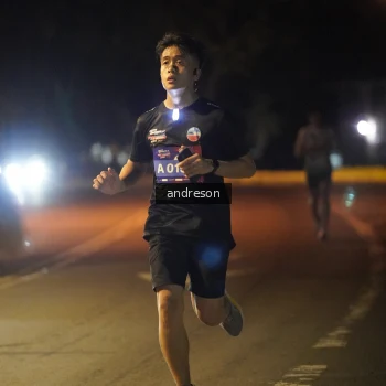 Runner Photo 3719115