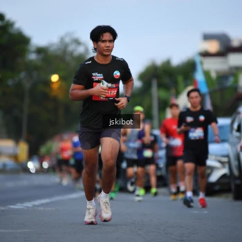 Runner Photo 3719126