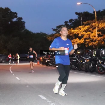 Runner Photo 3719142