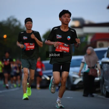Runner Photo 3719144