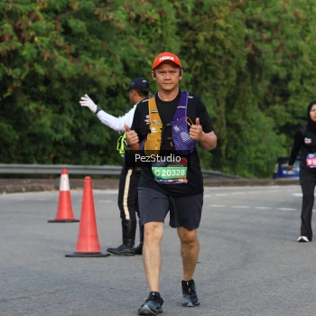 Runner Photo 3719166
