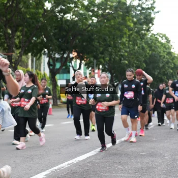 Runner Photo 3719199