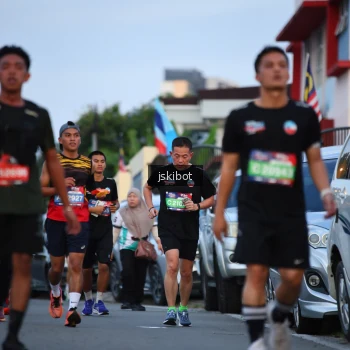 Runner Photo 3719234