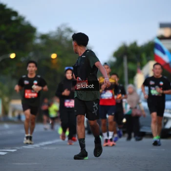 Runner Photo 3719250