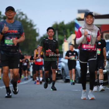 Runner Photo 3719272