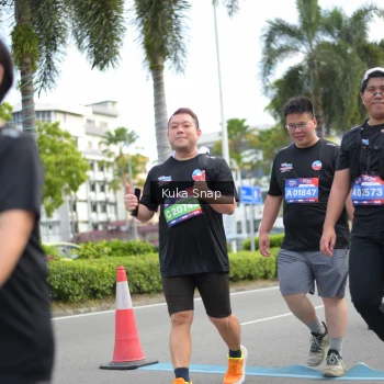 Runner Photo 3719406