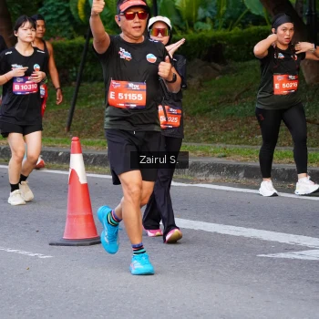 Runner Photo 3719419