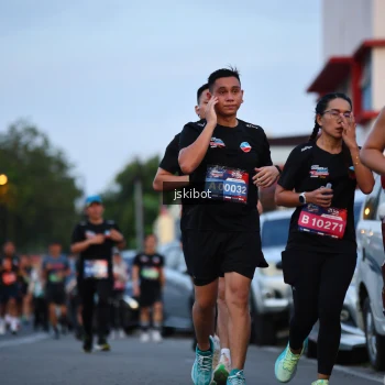 Runner Photo 3719421