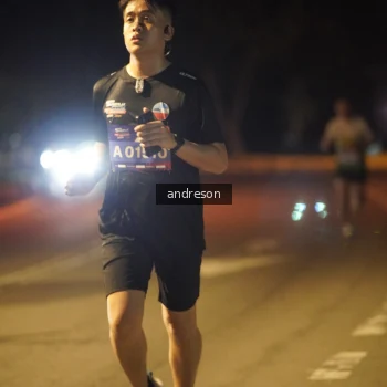 Runner Photo 3719446
