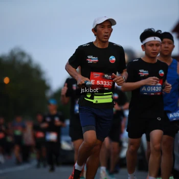 Runner Photo 3719459