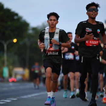 Runner Photo 3719476