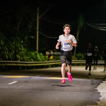 Runner Photo 3719501