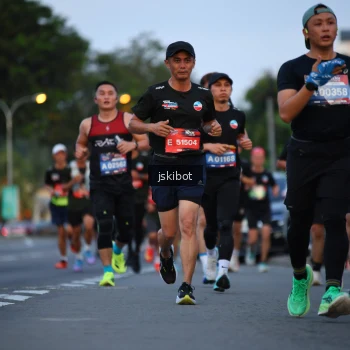 Runner Photo 3719526