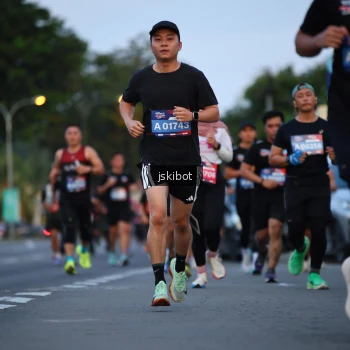 Runner Photo 3719563