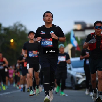 Runner Photo 3719605
