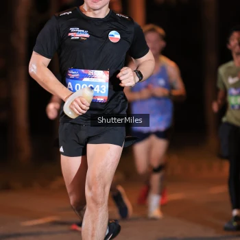 Runner Photo 3719619