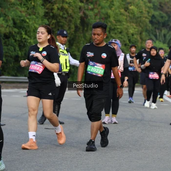 Runner Photo 3719636