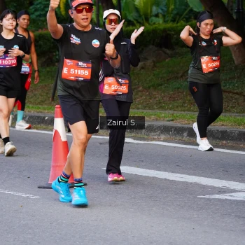 Runner Photo 3719665