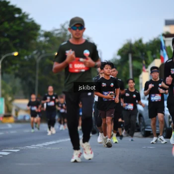 Runner Photo 3719716