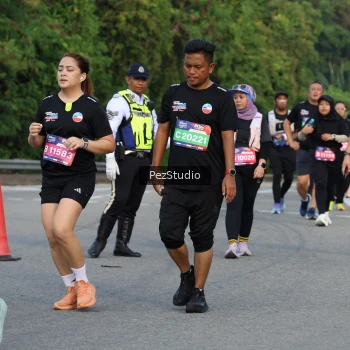 Runner Photo 3719738