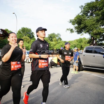 Runner Photo 3719756