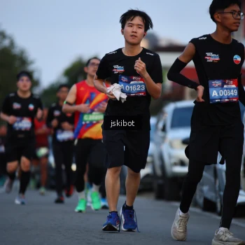 Runner Photo 3719847