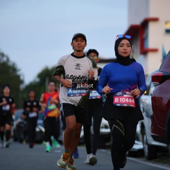 Runner Photo 3719868