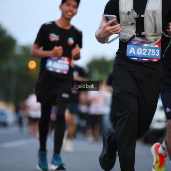 Runner Photo 3720019