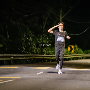 Runner Photo 3720024