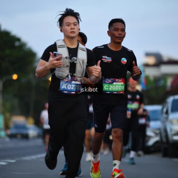 Runner Photo 3720025