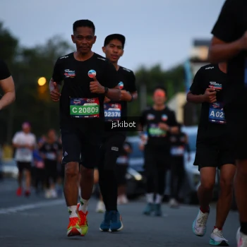 Runner Photo 3720038