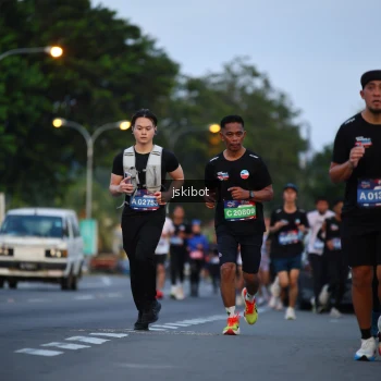 Runner Photo 3720079