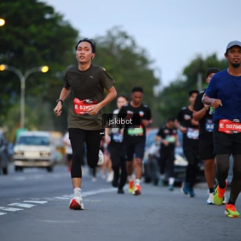 Runner Photo 3720102